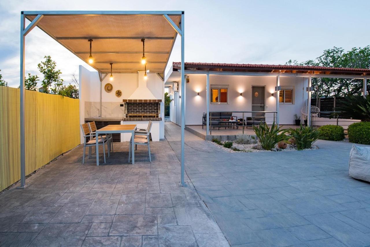 Reni Garden House Villa Afantou Bagian luar foto