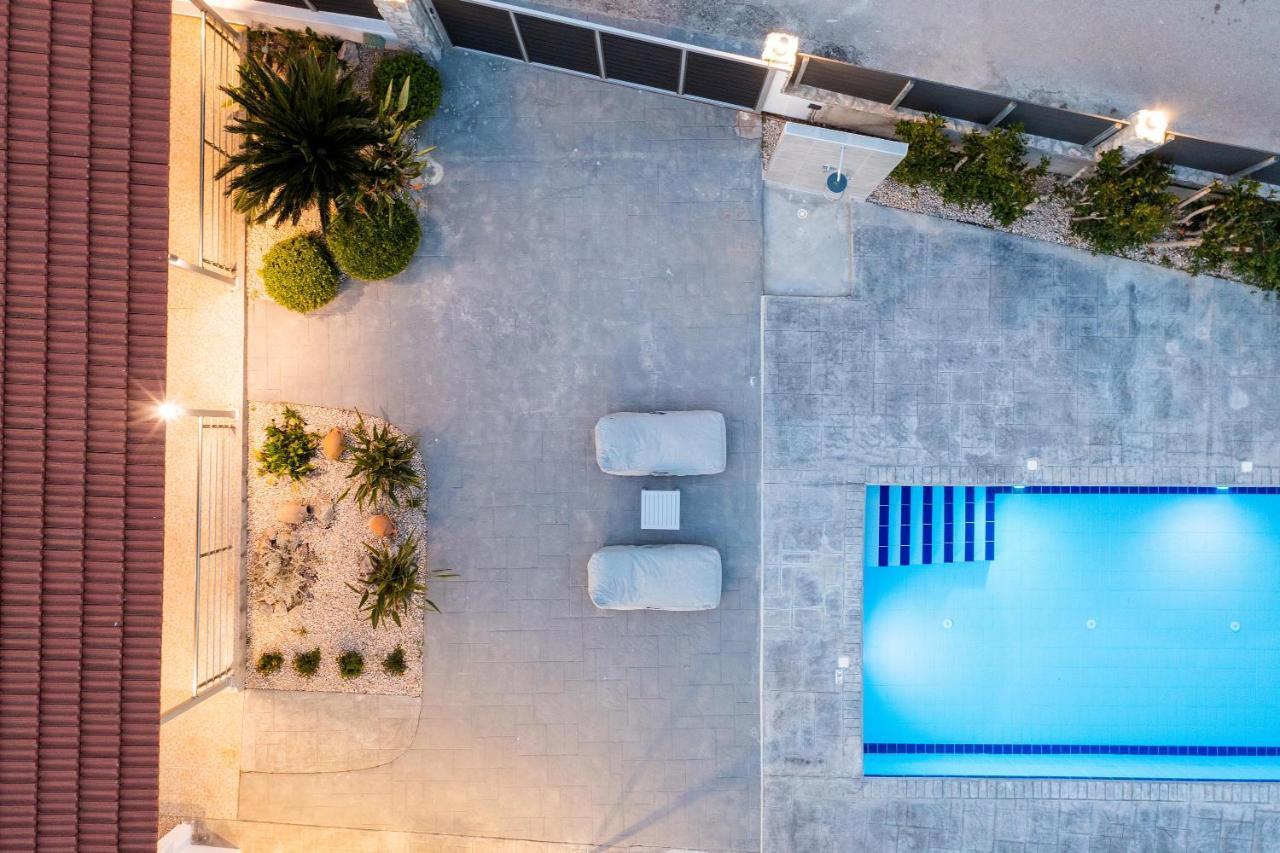 Reni Garden House Villa Afantou Bagian luar foto